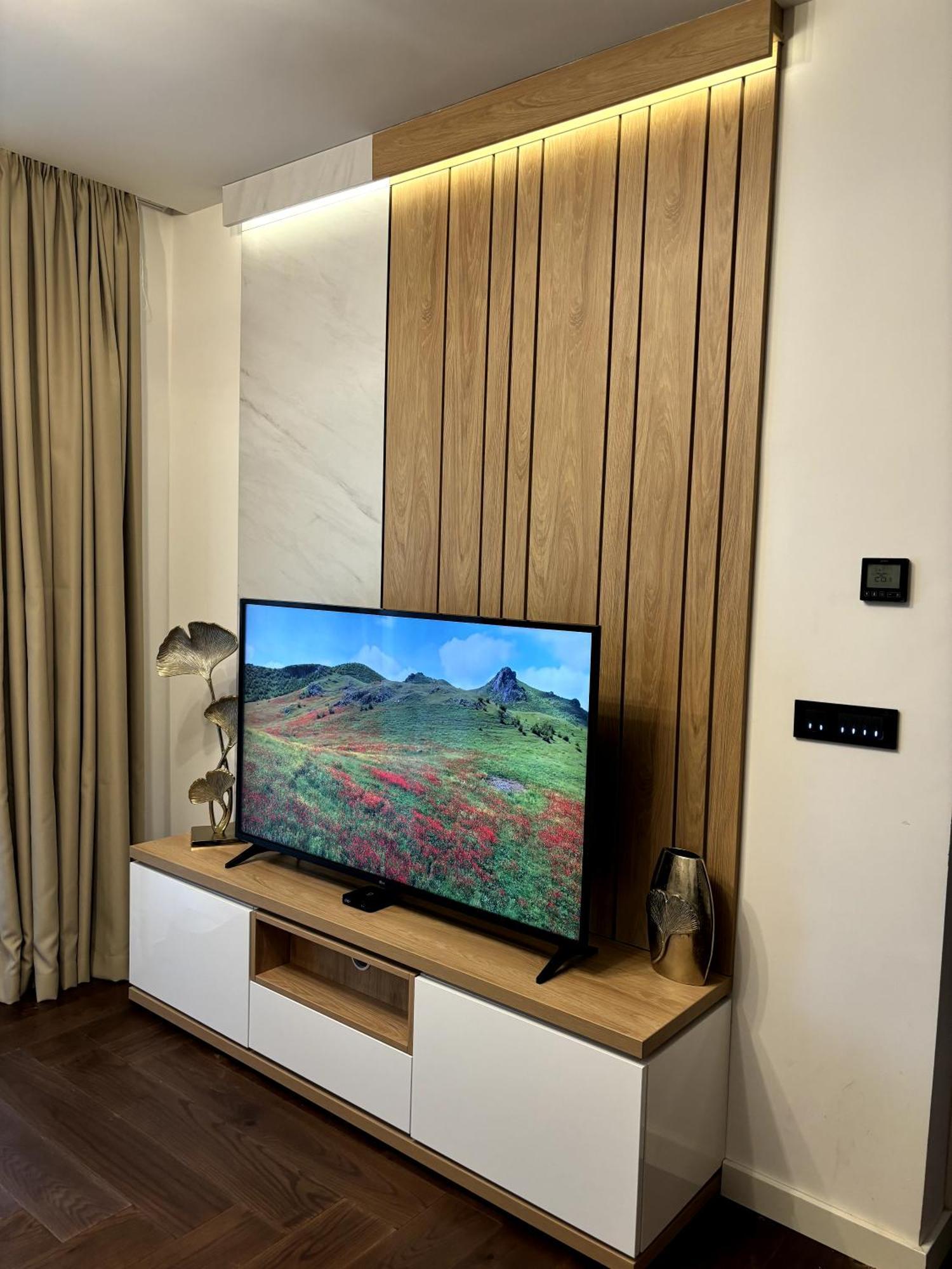 Apartment Wayout, & Wellness *